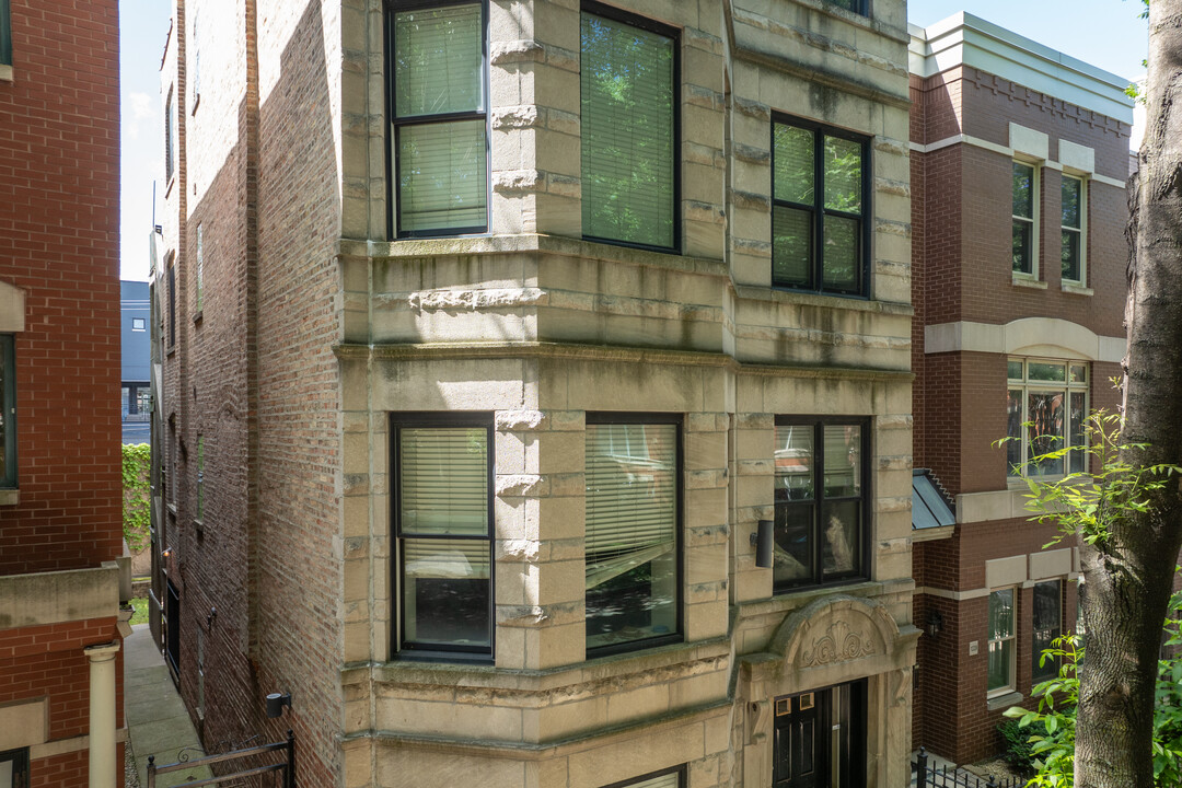 1347 W Fillmore St in Chicago, IL - Building Photo