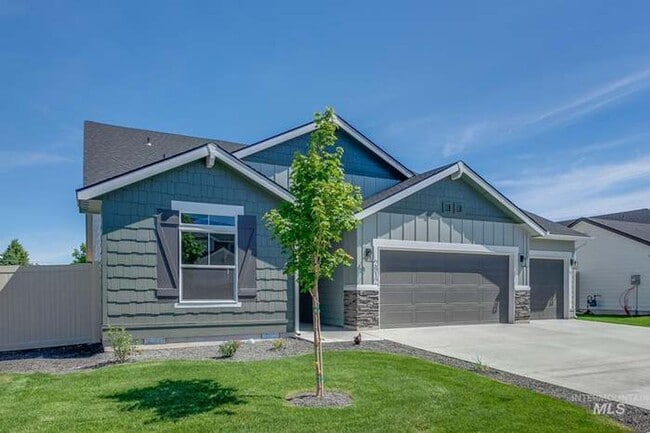 property at 2912 W Silver River St