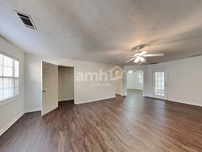 2860 Cove Crossing Dr in Lawrenceville, GA - Building Photo - Building Photo