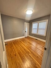 1023 N Court St in Rockford, IL - Building Photo - Building Photo