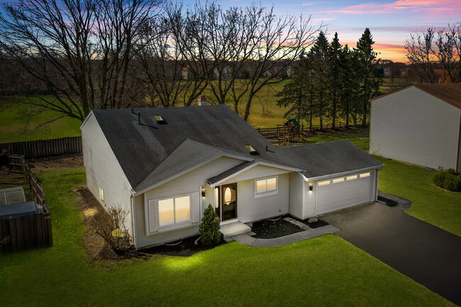property at 2735 Springdale Cir