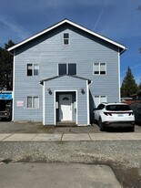 111 10th St SE in Auburn, WA - Building Photo
