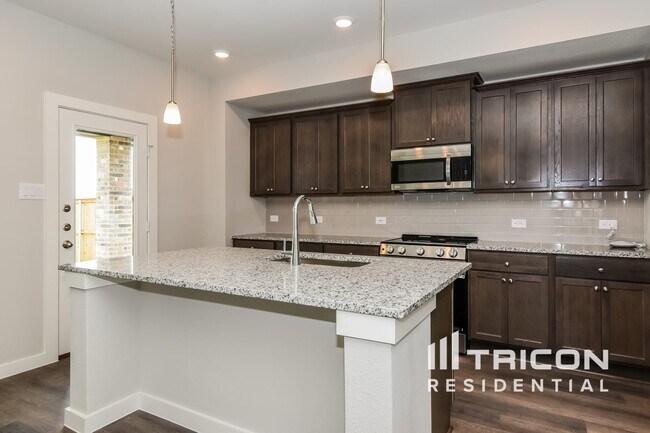 property at 8216 Brookhaven Dr