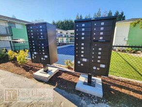 Westview Terrace in Portland, OR - Building Photo - Building Photo