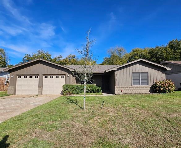 7425 S College Cir in North Richland Hills, TX - Building Photo