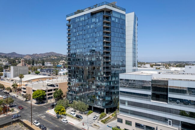 Columbia Square Living