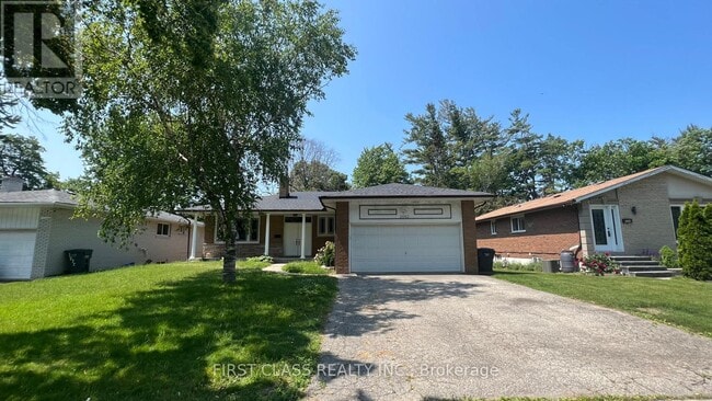 property at 3082 Lindenlea Dr