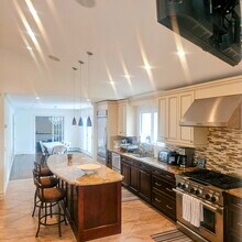 10 Foxwood Ln in Thornwood, NY - Foto de edificio - Building Photo