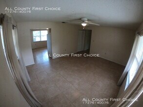 1042 Oak St-Unit -A in Dunedin, FL - Building Photo - Building Photo