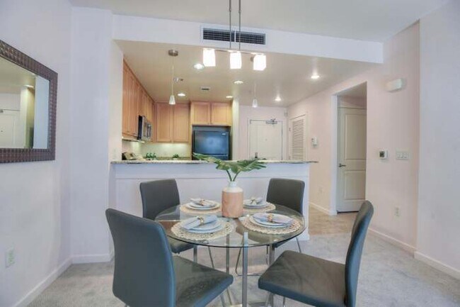 1488 El Camino Real in South San Francisco, CA - Foto de edificio - Building Photo