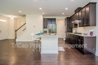 1012 Laurel Twist Rd in Cary, NC - Building Photo - Building Photo