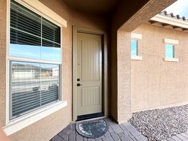 8723 W Vista Ave, Unit 2 BEDS 1 BATH in Glendale, AZ - Building Photo