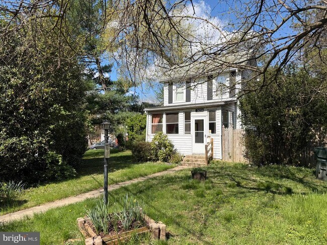 5014 Delaware St in College Park, MD - Building Photo - Building Photo