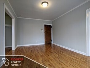 739 W Belmont Ave, Unit 416 in Chicago, IL - Building Photo - Building Photo