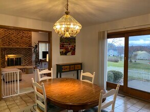 150 Fairway Ct in Onalaska, WI - Building Photo - Building Photo