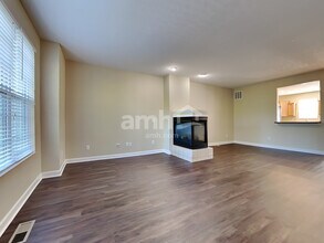 1542 Quarter Horse Cir in Loveland, OH - Building Photo - Building Photo