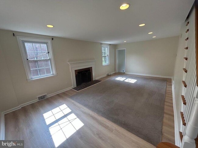property at 1524 Knox Rd