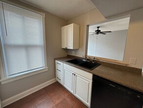 112 Linden St in Camden, NJ - Building Photo - Building Photo