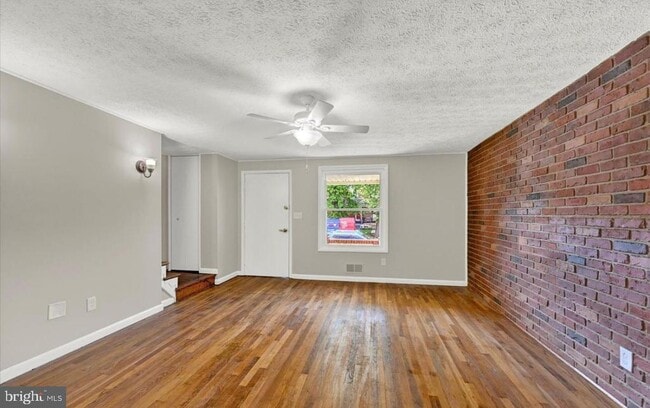 1016 Foxcroft Ln in Essex, MD - Building Photo - Building Photo