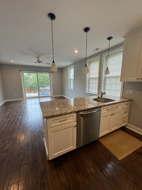 5850 Henry Ave-Unit -2Fl in Philadelphia, PA - Foto de edificio