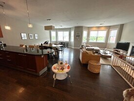 81 Boylston St in Brookline, MA - Building Photo