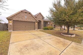 6040 Angelo St in Round Rock, TX - Building Photo - Building Photo