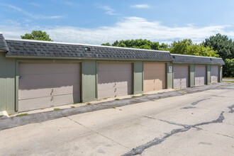 New Towne West Apartments in Omaha, NE - Building Photo - Building Photo