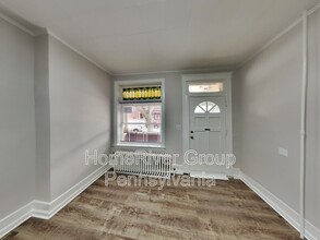 226 Woodbine St in Harrisburg, PA - Foto de edificio - Building Photo