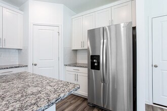 364 White Tail Rd in Mcdonough, GA - Building Photo - Building Photo
