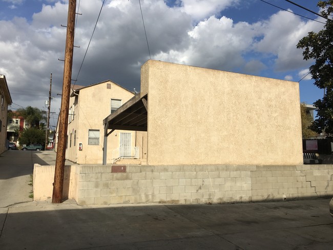 Bellevue Apartments East in Los Angeles, CA - Building Photo - Other