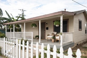 14843 Sylvan St in Los Angeles, CA - Building Photo - Building Photo