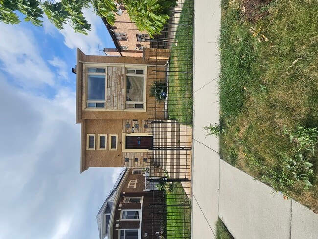 property at 7920 S Winchester Ave