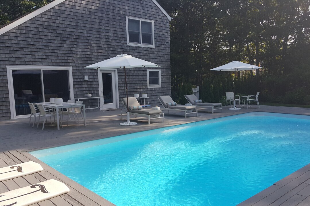 319 Merchants Path in Sagaponack, NY - Building Photo