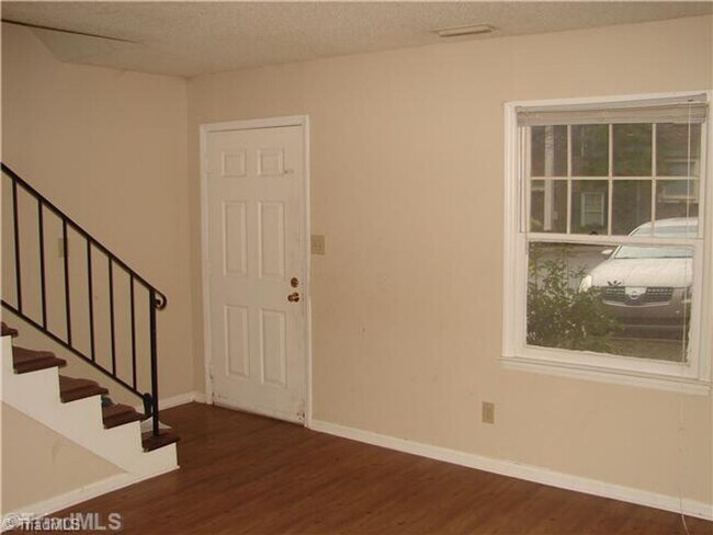 224 Royal Forest Ct in Winston-Salem, NC - Building Photo - Building Photo