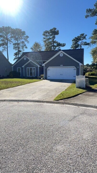 2122 Green Heron Dr in Murrells Inlet, SC - Building Photo