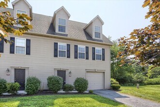 35 Brook Side Dr in Carlisle, PA - Building Photo - Building Photo