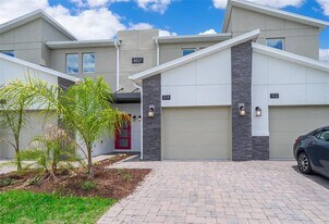 8857 Cabot Cliffs Dr in Davenport, FL - Building Photo
