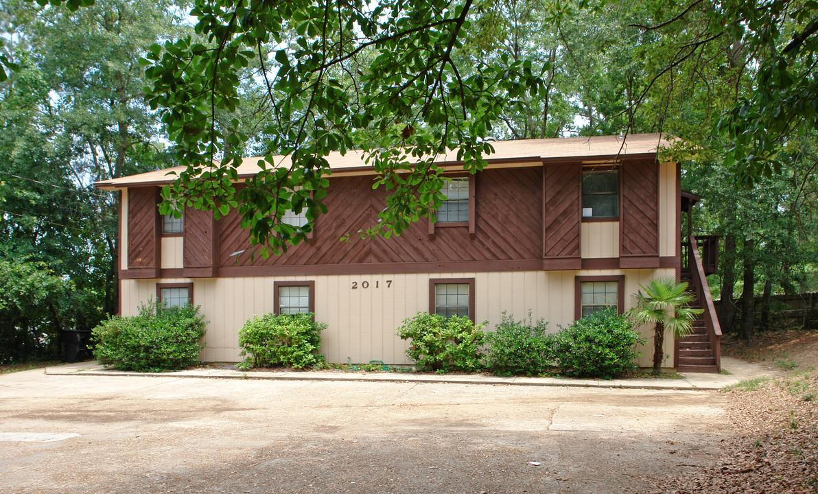 2017 Bradford Ct in Tallahassee, FL - Foto de edificio