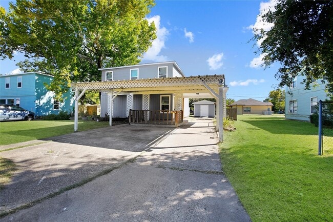 property at 1135 3rd Ave N