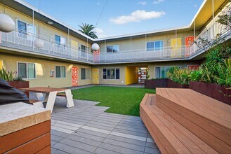 210 E 29th St-Unit -20 in Long Beach, CA - Building Photo - Building Photo