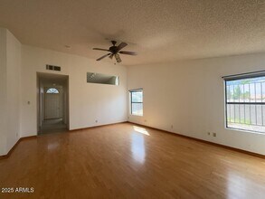 2948 E Ridge Crest St in Sierra Vista, AZ - Foto de edificio - Building Photo
