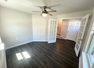 332 Poplar Leaf Way in Cary, NC - Building Photo - Building Photo