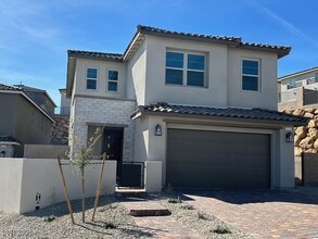 2215 Fish Hawk St in Las Vegas, NV - Foto de edificio - Building Photo