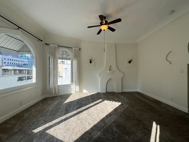 6407 Orange St in Los Angeles, CA - Building Photo - Building Photo