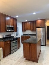 86 Brookline Ave in East Atlantic Beach, NY - Building Photo - Building Photo