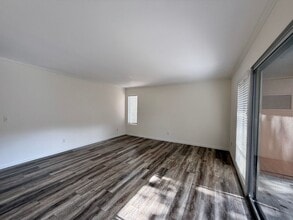 17189 W Bernardo Dr in San Diego, CA - Building Photo - Building Photo