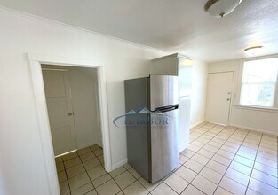 103 N Mesa St in Los Angeles, CA - Building Photo - Building Photo