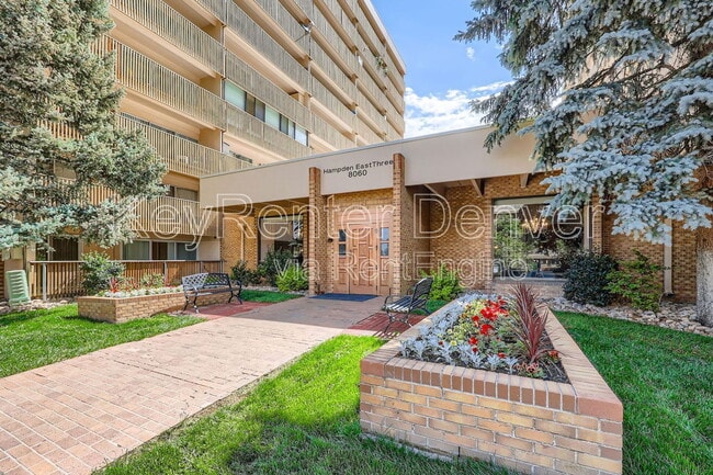 8060 E Girard Ave in Denver, CO - Building Photo - Building Photo