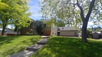 1804 N Oak St, Unit Upper in Colfax, WA - Foto de edificio - Building Photo