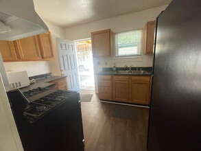 212 Cornell Dr SE in Albuquerque, NM - Building Photo - Building Photo